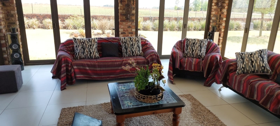 4 Bedroom Property for Sale in Vaal Power A H Free State